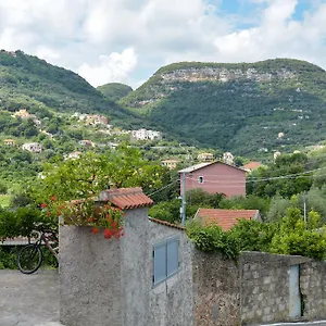 Al Riparo 3*, Finale Ligure Italia